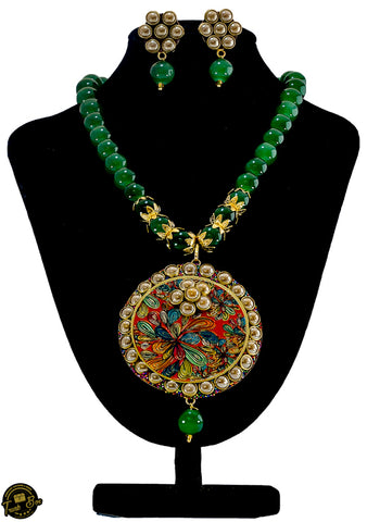 Green Bead necklace set with painted pendant